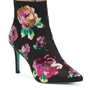 🌸NEW BETSEY JOHNSON SEQUIN BOOTS Sz 8 WITH BOX.
